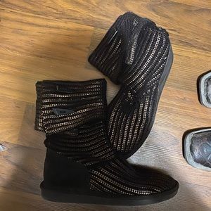 Bear paw boots